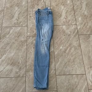Hollister Low Rise Super Skinny Jeans Distressed Size 11R